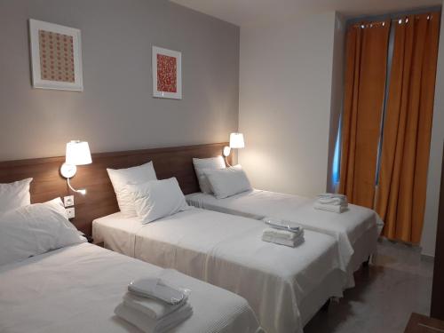 Imagen de la habitación del Hotel SQUARE HOTEL, Nimes. Foto 17