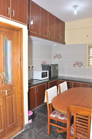 Imagen de la habitación del Hotel SR Comfort. Foto 15