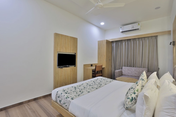 Imagen de la habitación del Hotel SR Laxmi. Foto 5