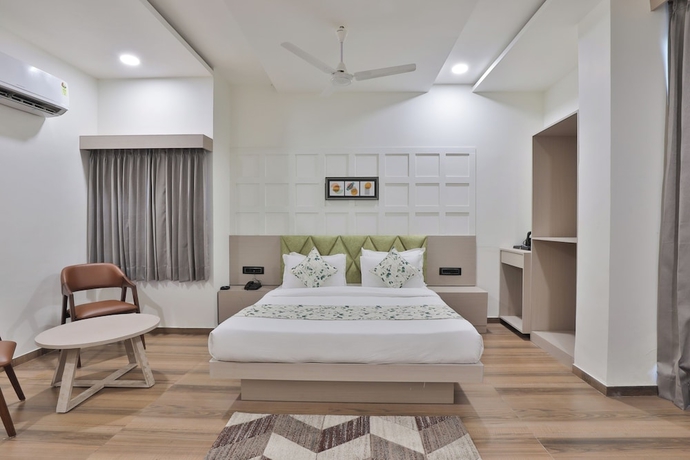 Imagen de la habitación del Hotel SR Laxmi. Foto 6
