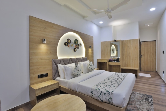 Imagen de la habitación del Hotel SR Laxmi. Foto 8
