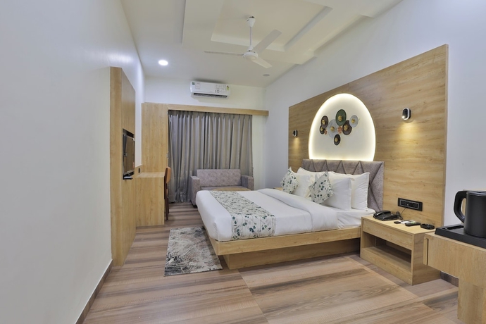 Imagen de la habitación del Hotel SR Laxmi. Foto 9