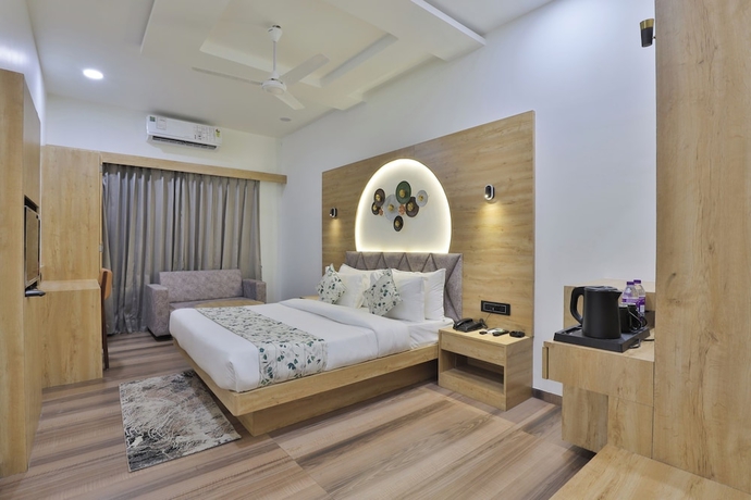 Imagen de la habitación del Hotel SR Laxmi. Foto 11