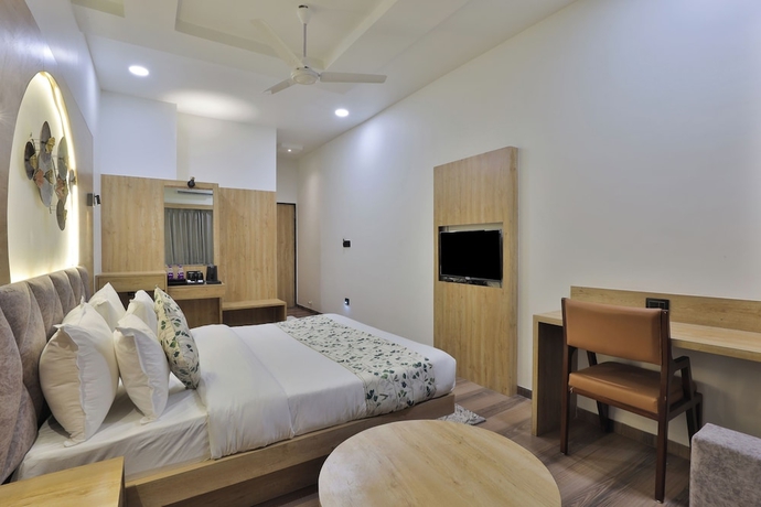 Imagen de la habitación del Hotel SR Laxmi. Foto 12