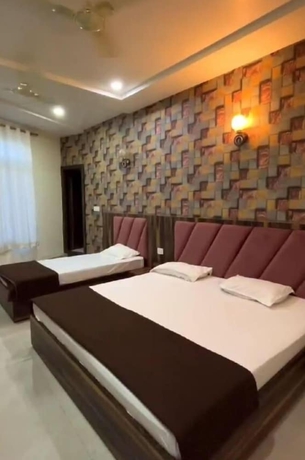 Imagen de la habitación del Hotel SR Siddhivinayak. Foto 14