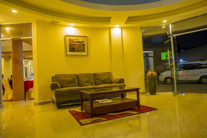 Imagen de los interiores del Hotel SS. Foto 14