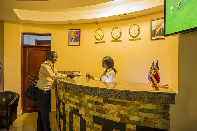 Imagen de los interiores del Hotel SS. Foto 18