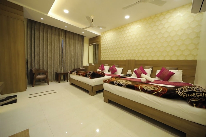 Imagen de la habitación del Hotel SS Royal. Foto 3