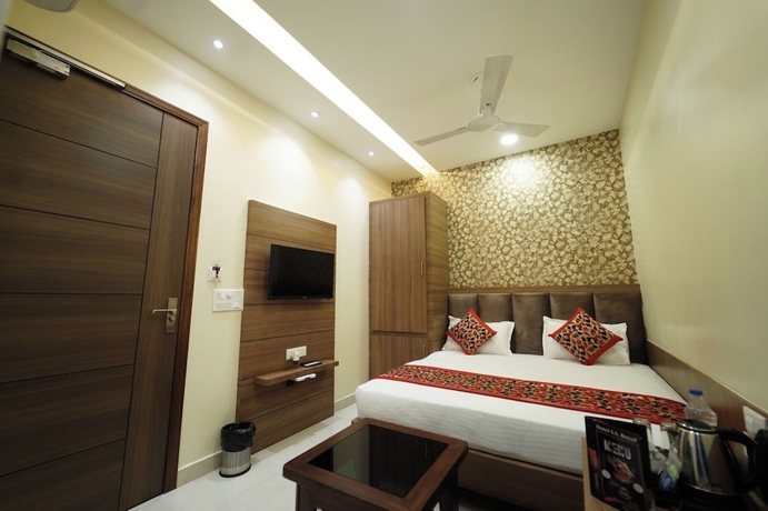 Imagen de la habitación del Hotel SS Royal. Foto 6