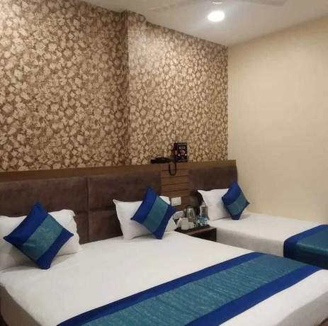 Imagen de la habitación del Hotel SS Royal. Foto 12