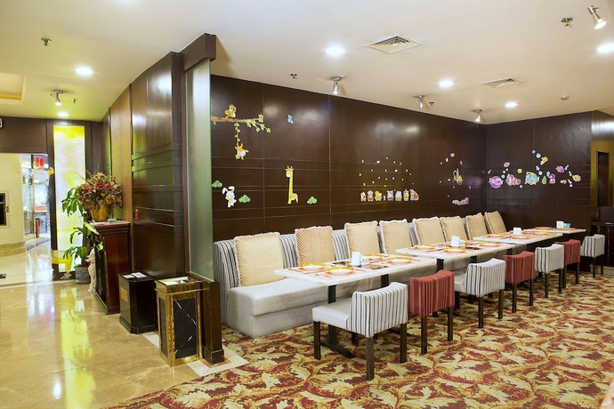 Imagen del bar/restaurante del Hotel SSAW Boutique Hotel Chongqing Jiefangbei. Foto 5