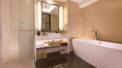 Imagen de la habitación del Hotel SSAW Boutique Shanghai North Bund. Foto 7