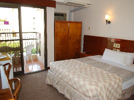 Imagen de la habitación del Hotel ST. JOSEPH. Foto 2