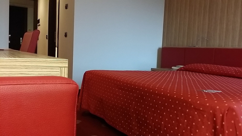 Imagen de los interiores del Hotel STANDARD RAFFAELLO. Foto 12