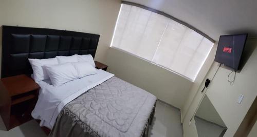 Imagen de la habitación del Hotel STAR DE ORO. Foto 14