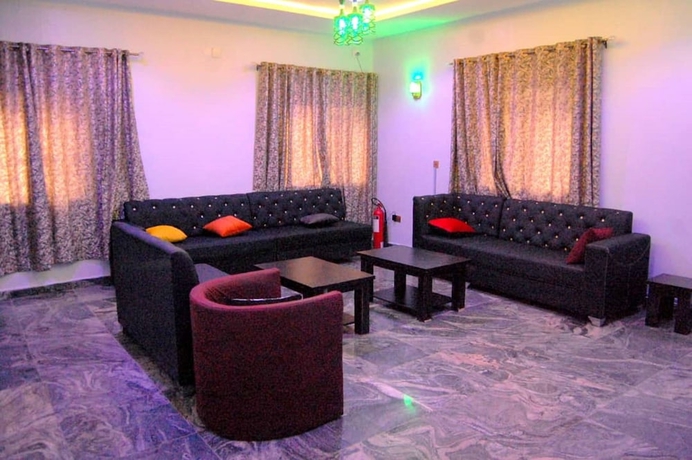 Imagen del bar/restaurante del Hotel STAR SAPPHIRE LUXURY HOTELS LTD. Foto 3