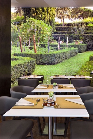 Imagen del bar/restaurante del Hotel STARHOTEL ECHO. Foto 3