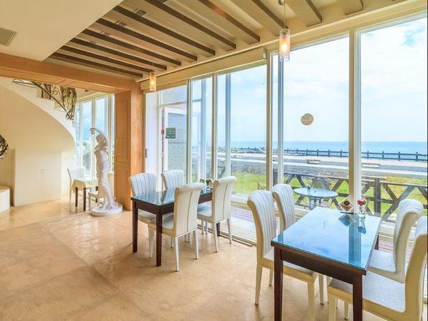 Imagen del bar/restaurante del Hotel STARRISE LEISURE HOTEL. Foto 5