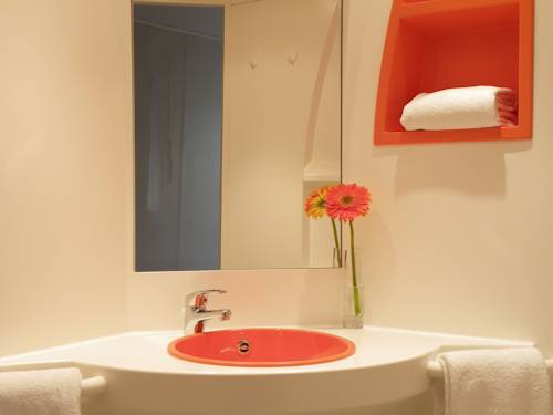 Imagen de la habitación del Hotel STAYSOME Porto Herculano. Foto 14