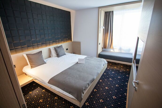 Imagen general del Hotel STEAUA DE MARE - Eforie Resor. Foto 4