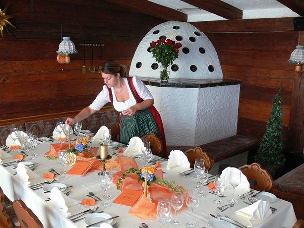 Imagen del bar/restaurante del Hotel STERNSTEINHOF HOTEL. Foto 6