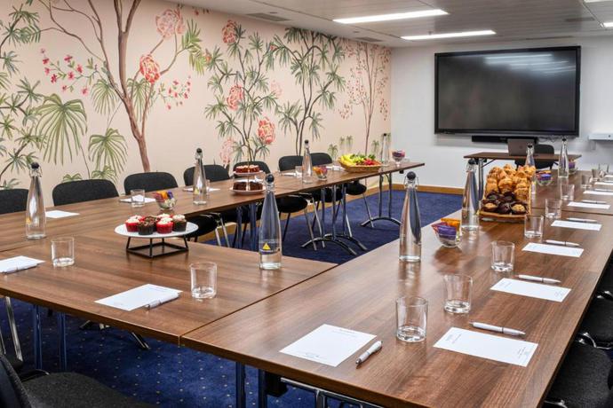Imagen de los interiores del Hotel STG Oxford Street. Foto 12