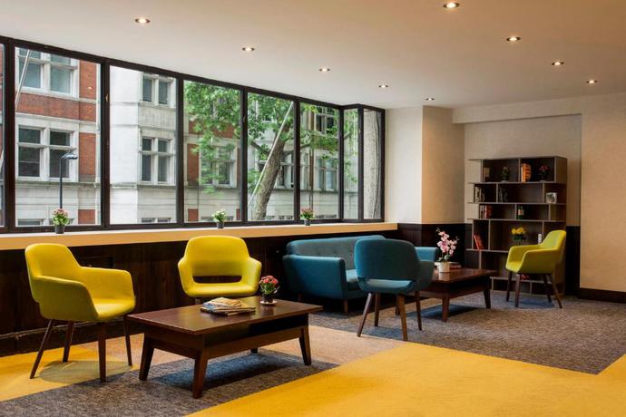 Imagen de los interiores del Hotel STG Oxford Street. Foto 14