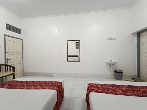 Imagen de la habitación del Hotel STIPRAM Kaliurang Yogyakarta. Foto 5