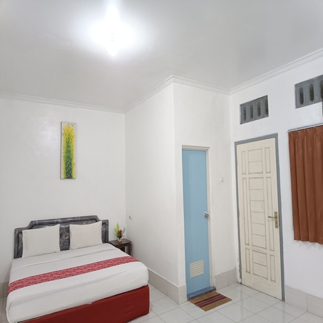 Imagen de la habitación del Hotel STIPRAM Kaliurang Yogyakarta. Foto 10