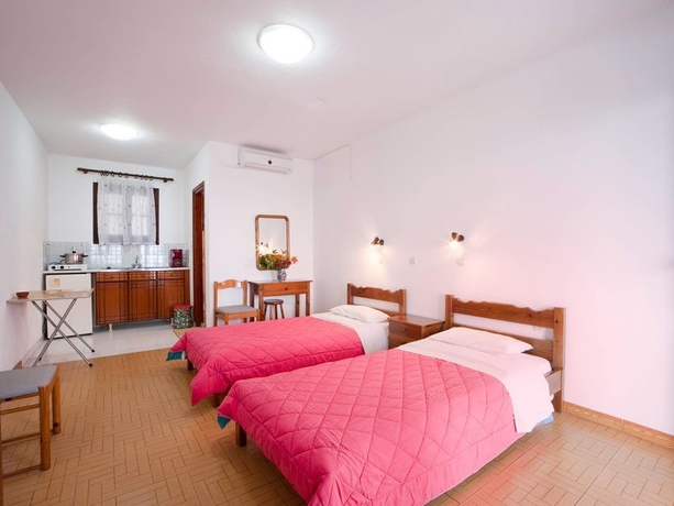 Imagen general del Hotel STUDIOS GREGORY. Foto 2