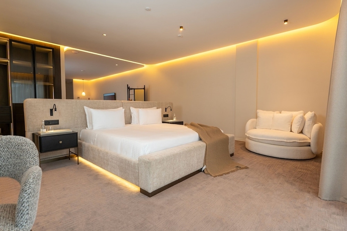 Imagen de la habitación del Hotel SUITES BY LE REVE. Foto 5