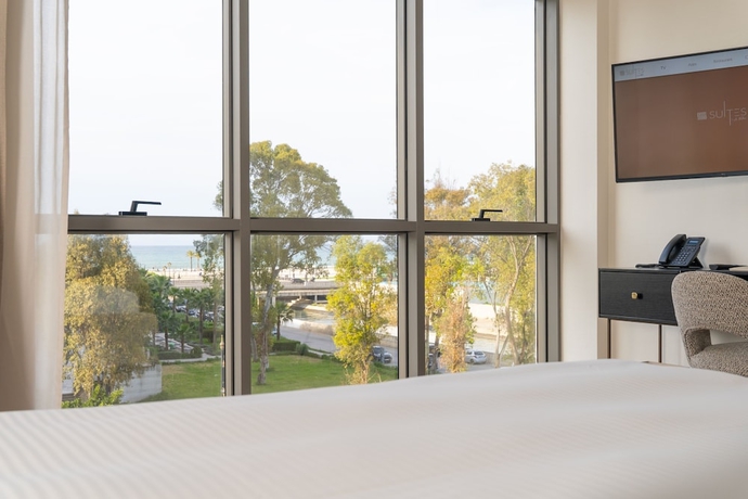Imagen de la habitación del Hotel SUITES BY LE REVE. Foto 6