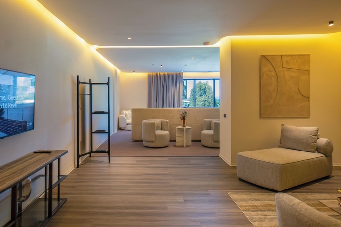 Imagen de la habitación del Hotel SUITES BY LE REVE. Foto 7