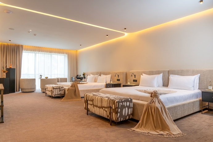 Imagen de la habitación del Hotel SUITES BY LE REVE. Foto 8