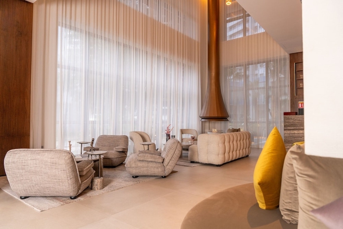 Imagen de los interiores del Hotel SUITES BY LE REVE. Foto 13