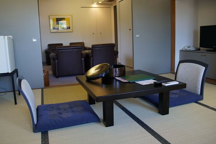 Imagen de la habitación del Hotel SUIZANSOU. Foto 23