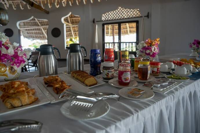 Imagen general del Hotel SULTAN PALACE, Pongwe. Foto 3