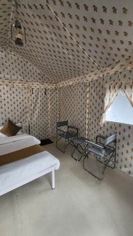 Imagen de la habitación del Hotel SUMMER CAMPS MANALI. Foto 8