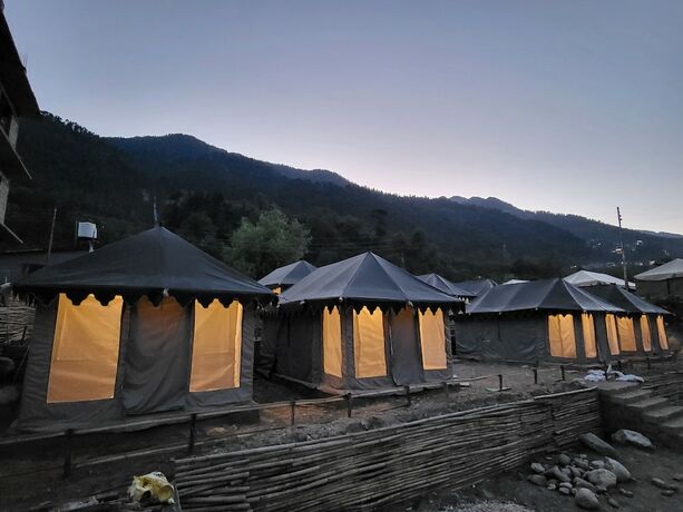 Imagen de la habitación del Hotel SUMMER CAMPS MANALI. Foto 9