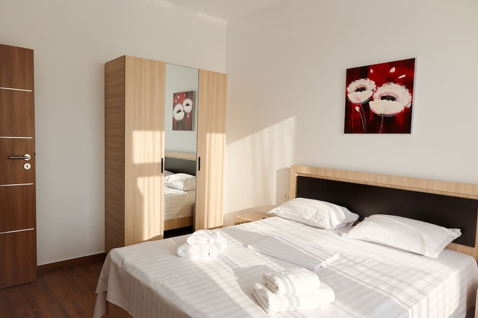 Imagen de la habitación del Hotel SUMMER REST, Mamaia-Sat. Foto 11