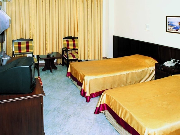Imagen general del Hotel SUNFIRE BEACH. Foto 4