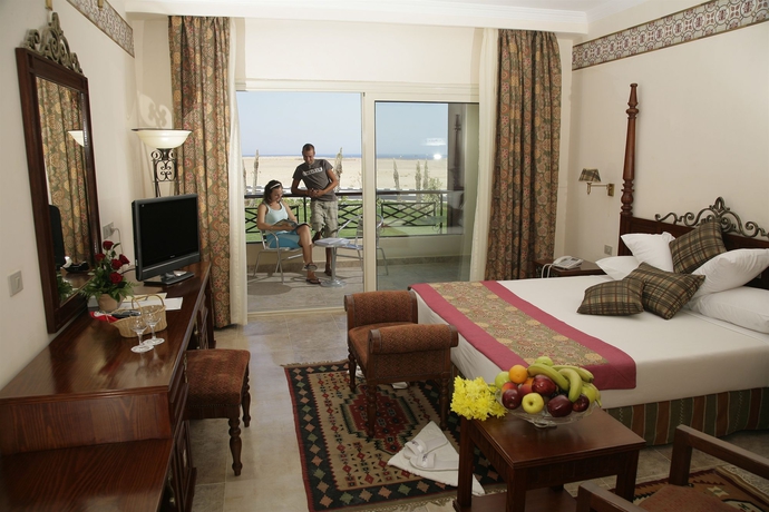 Imagen de la habitación del Hotel SUNRISE TIRANA AQUA PARK. Foto 4
