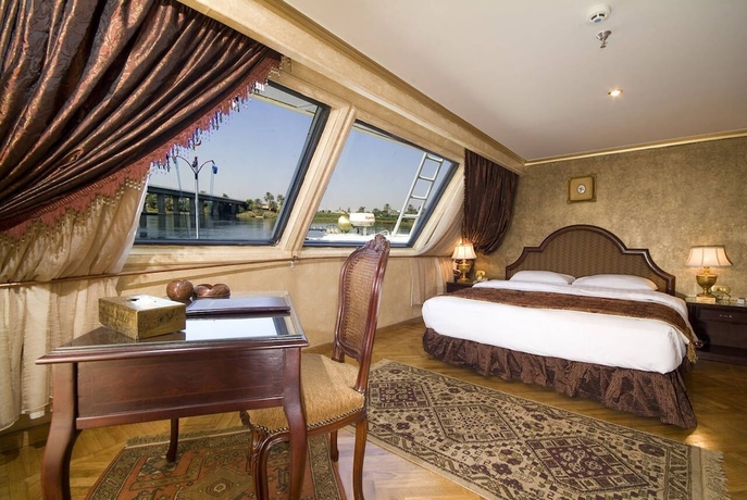 Imagen de la habitación del Hotel SUNRISE Terramar Cruise. Foto 11