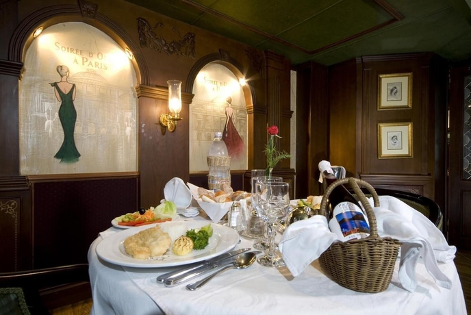 Imagen del bar/restaurante del Hotel SUNRISE Terramar Cruise. Foto 6