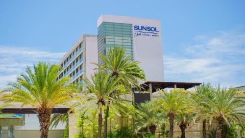 Imagen general del Hotel SUNSOL UNIK Luxury. Foto 10