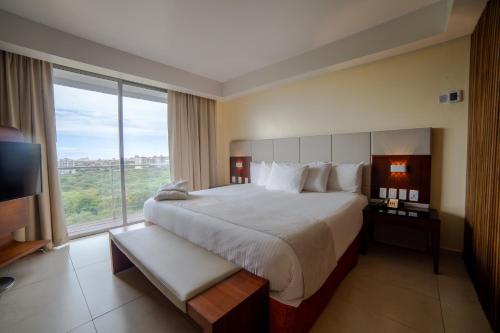 Imagen de la habitación del Hotel SUNSOL UNIK Luxury. Foto 19