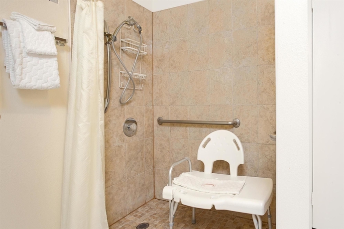 Imagen de la habitación del Hotel SUPER 8 LOS ANGELES - ALHAMBRA. Foto 7