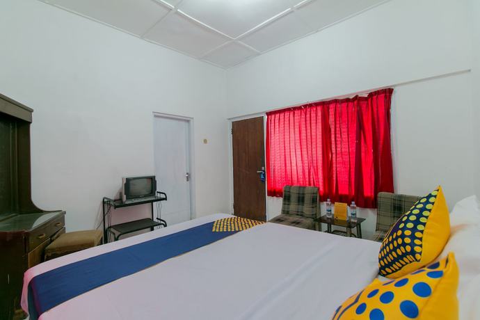 Imagen de la habitación del Hotel SUPER OYO 1707 Mustika Widyasari. Foto 3