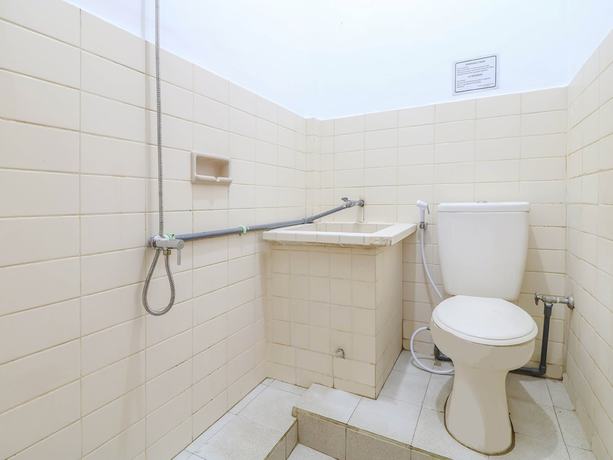 Imagen de la habitación del Hotel SUPER OYO 1927 Candra Adigraha. Foto 3
