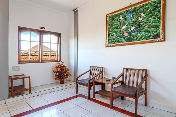 Imagen de los interiores del Hotel SUPER OYO 1927 Candra Adigraha. Foto 15
